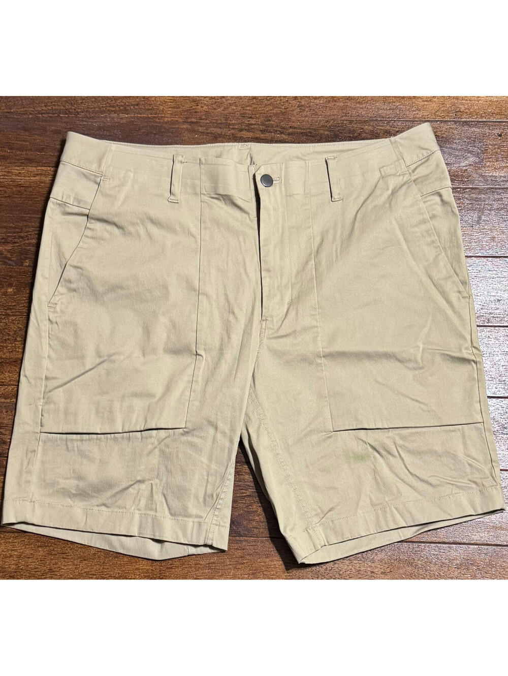 Lululemon Shorts Mens 36 Tan Khaki Weekender Shorts Hiking Golf 9" LM7ANOS